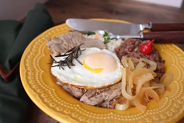 Bife a Cavalo - Bru Calderon