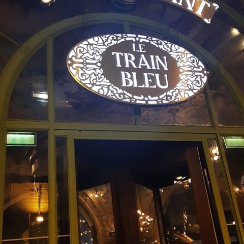 O que achei do Le Train Bleu - um dos restaurantes mais famosos de Paris